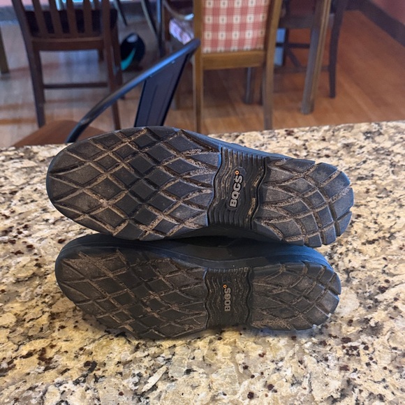 Bogs Women's Forest Green Winter Boots - Picture 4 of 5